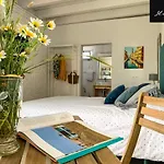 Helene Holidays - Boutique