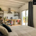 Helene Holidays - Boutique Hotel