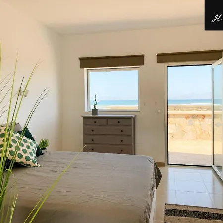 Hélène Holidays - Boutique