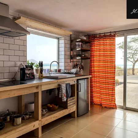 Hélène Holidays - Boutique Hotel Corralejo