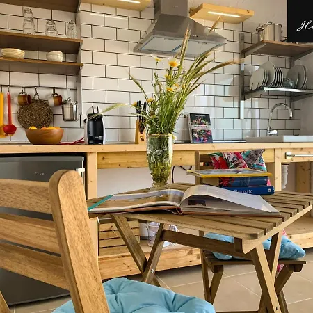 Hélène Holidays - Boutique 2*