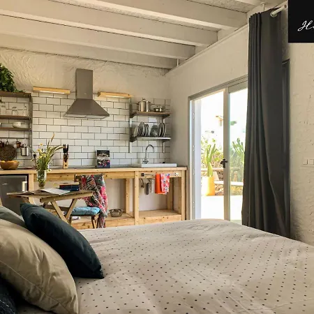 Hélène Holidays - Boutique Hotel