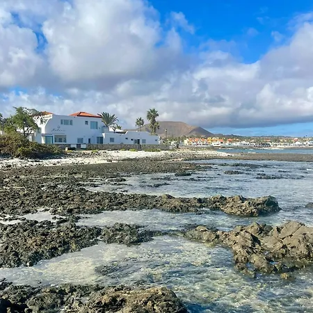 Hélène Holidays - Boutique 2*