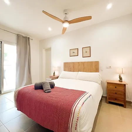 Helene Holidays - Boutique Corralejo