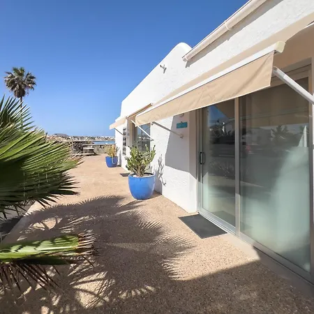 Helene Holidays - Boutique Corralejo