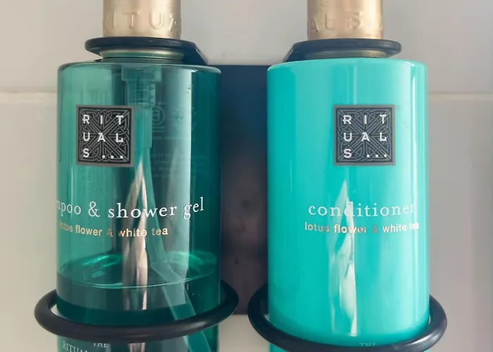 Helene Holidays - Boutique 2*