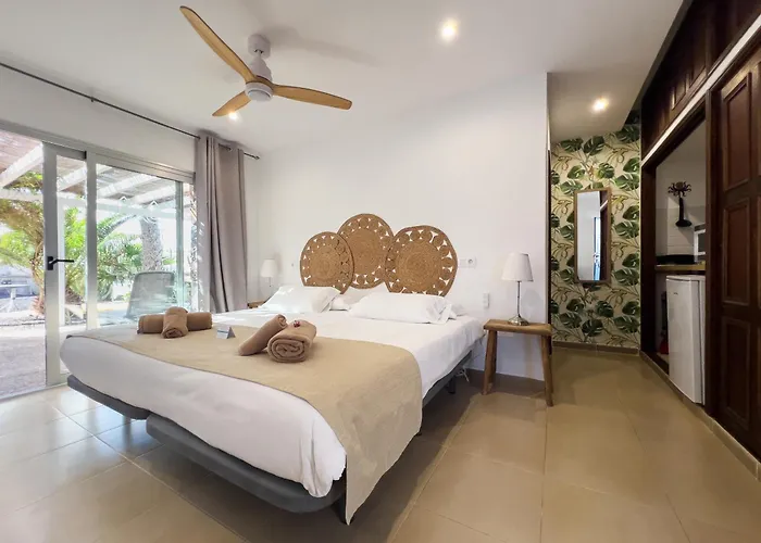 Hélène Holidays - Boutique 2*