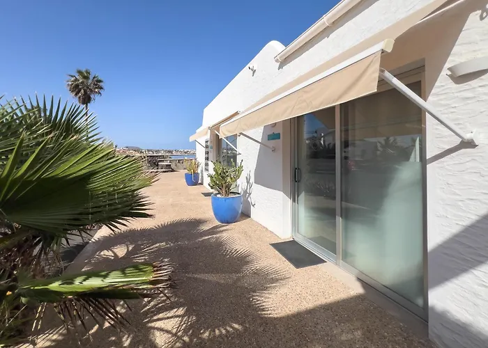 Helene Holidays - Boutique Corralejo