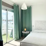 מלון Helene Holidays - Boutique קורלחו
